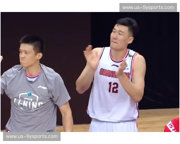 雷霆风暴席卷休城：2015季后赛，一场载入史册的史诗对决